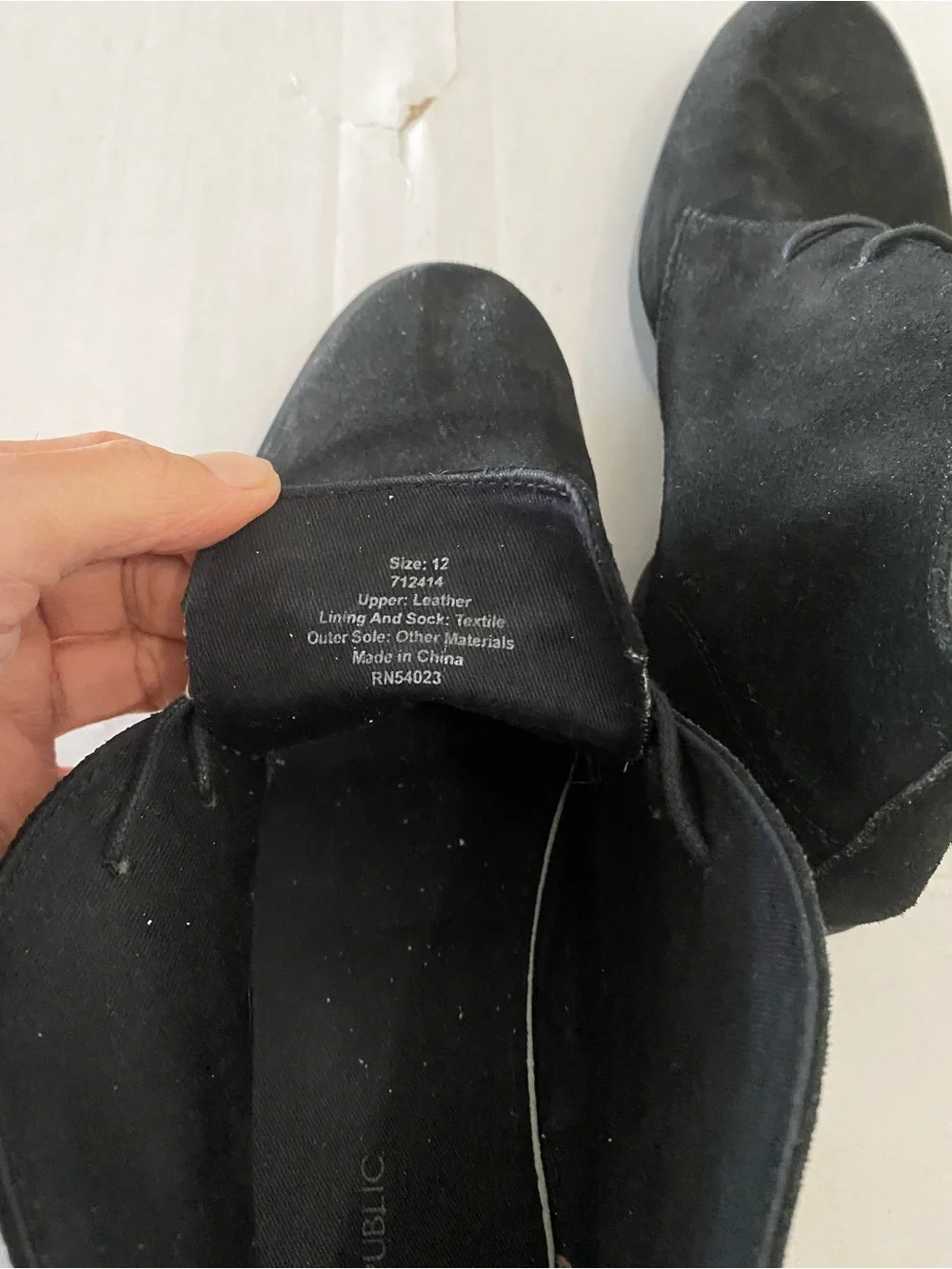 Banana Republic Men's Black Suede Chukka Boots - Classic Lace-Up Size 12